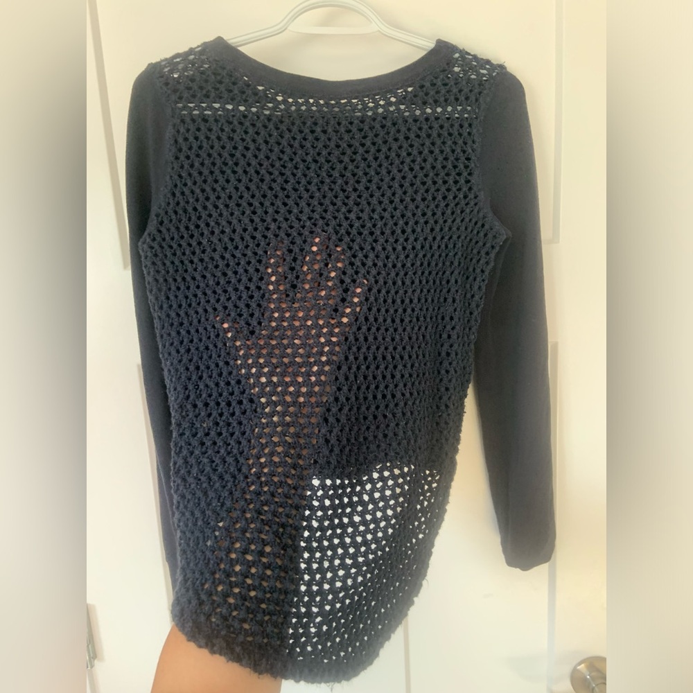 Hollister crochet back long sleeve sweater size xs fits small to medium
